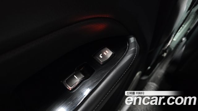 KG Mobility Rexton 2018 — photo 19