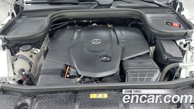 Mercedes-Benz GLE-Class 2023 — photo 6