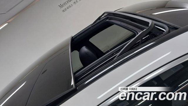 Mercedes-Benz GLE-Class 2023 — photo 12