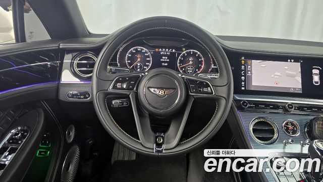 Bentley Continental 2019 — photo 13
