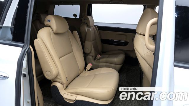 Kia Canival 2019 — photo 12