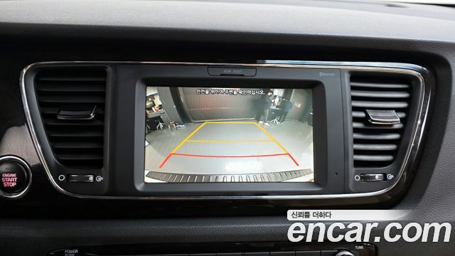Kia Canival 2019 — photo 16
