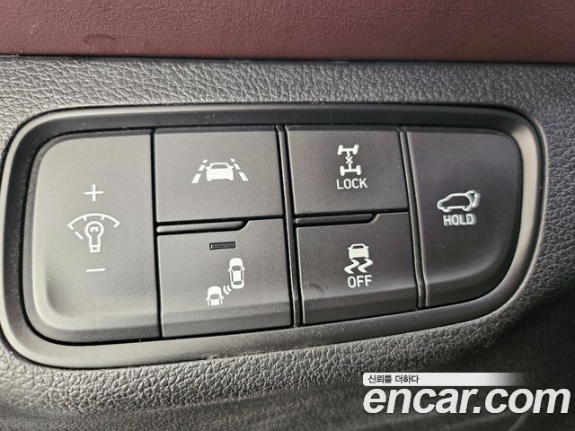 Hyundai Santafe 2019 — photo 16