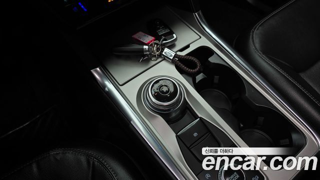 Ford Explorer 2022 — photo 9