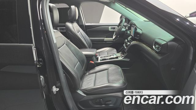 Ford Explorer 2022 — photo 10