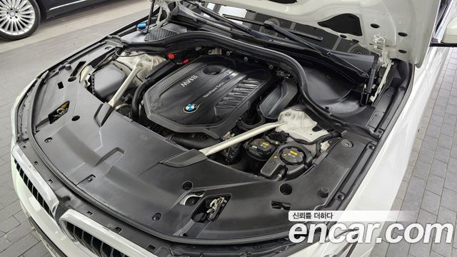 BMW Gran Turismo 2019 — photo 6
