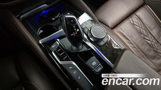 BMW Gran Turismo 2019 — photo 9