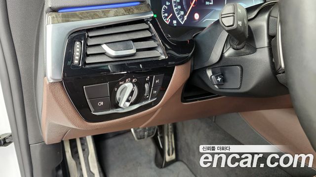 BMW Gran Turismo 2019 — photo 16