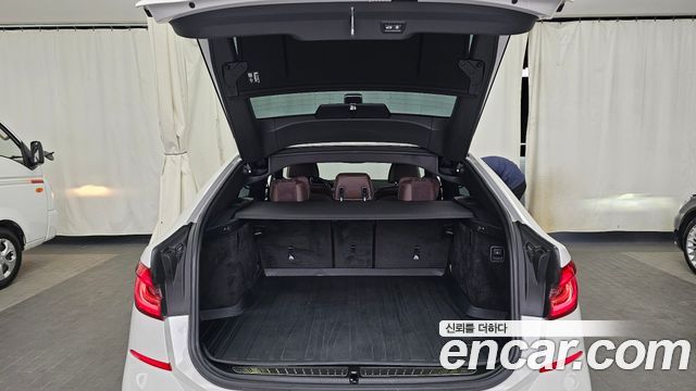 BMW Gran Turismo 2019 — photo 20