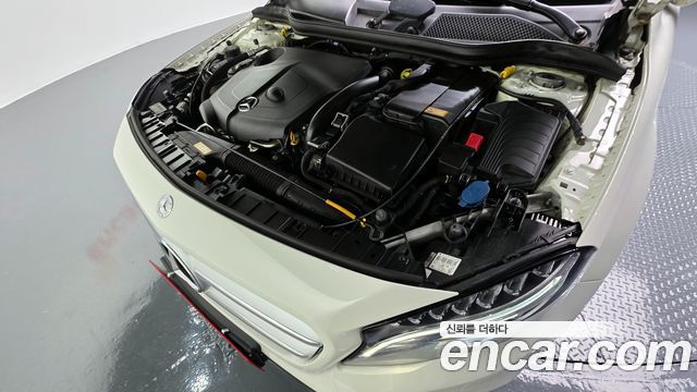 Mercedes-Benz GLA-Class 2016 — photo 6