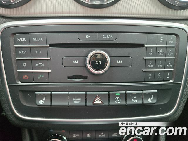 Mercedes-Benz GLA-Class 2016 — photo 14