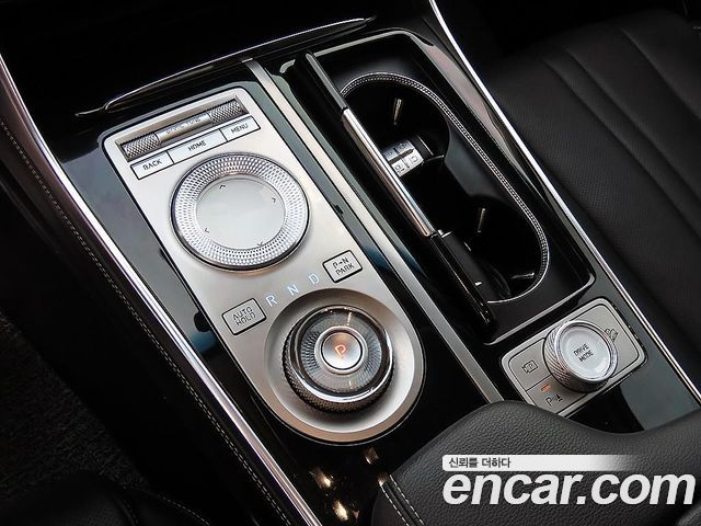 Genesis GV80 2022 — photo 11