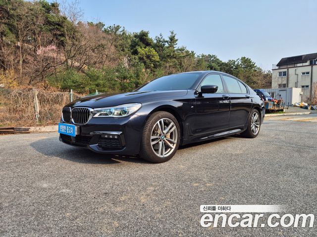 BMW 7-Series 2018 — photo 2