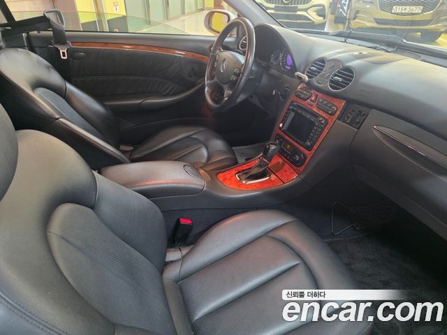 Mercedes-Benz CLK-Class 2002 — photo 10