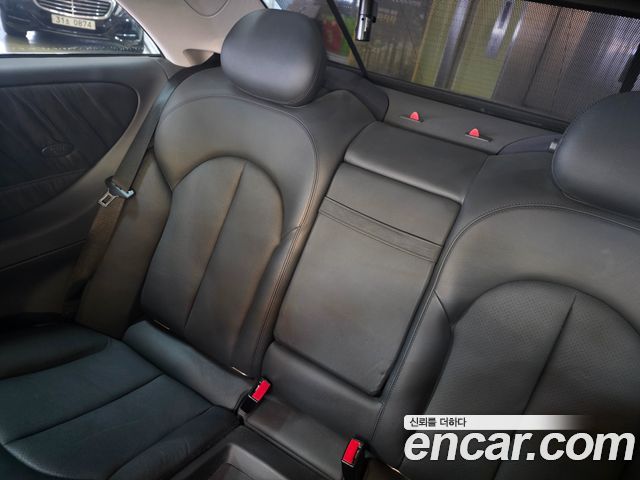 Mercedes-Benz CLK-Class 2002 — photo 11
