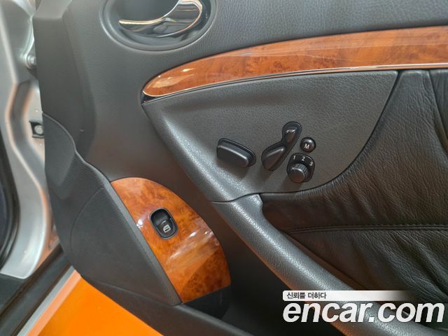 Mercedes-Benz CLK-Class 2002 — photo 14