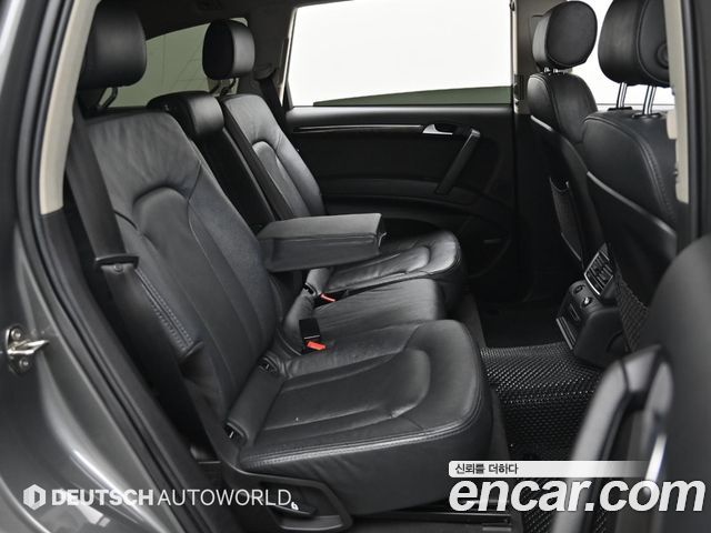 Audi Q7 2015 — photo 12