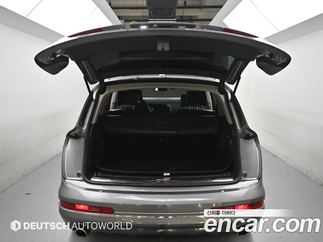 Audi Q7 2015 — photo 19