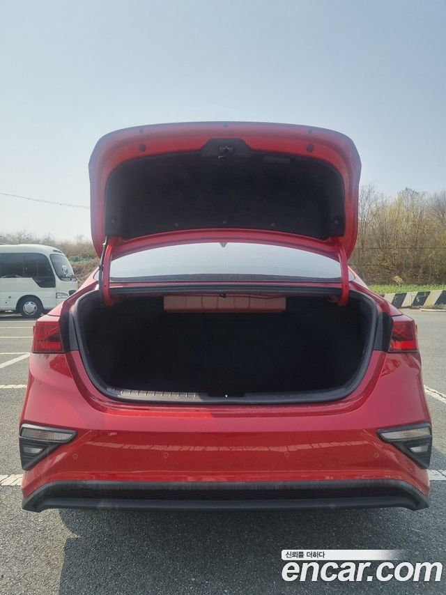 Kia K3 2019 — photo 17