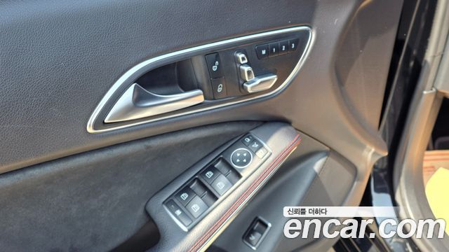 Mercedes-Benz CLA-Class 2018 — photo 10