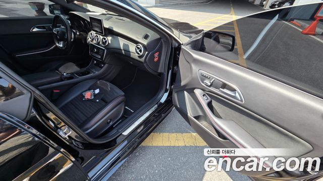 Mercedes-Benz CLA-Class 2018 — photo 12