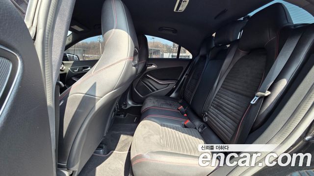 Mercedes-Benz CLA-Class 2018 — photo 17