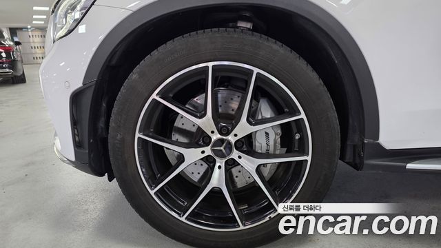 Mercedes-Benz GLC-Class 2023 — photo 5