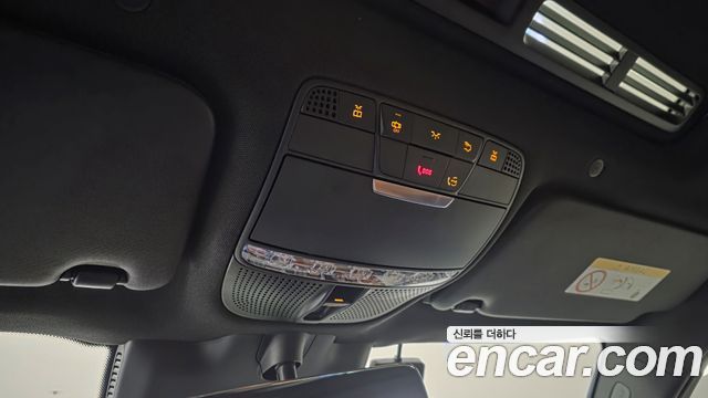 Mercedes-Benz GLC-Class 2023 — photo 17