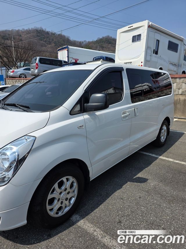 Hyundai Starex 2016 — photo 3