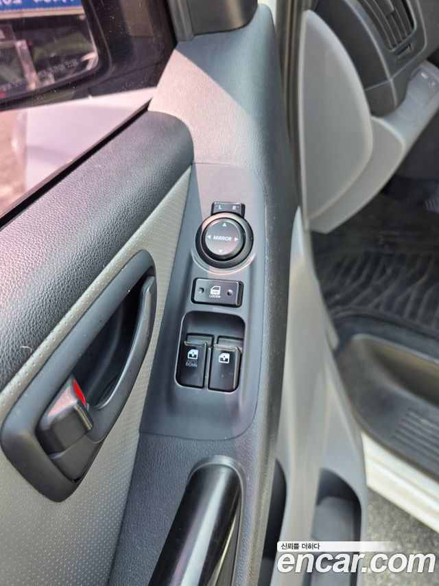Hyundai Starex 2016 — photo 7
