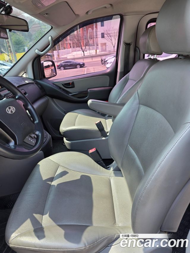Hyundai Starex 2016 — photo 10