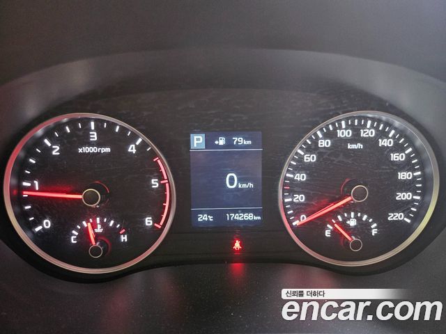 Kia Stonic 2018 — photo 6