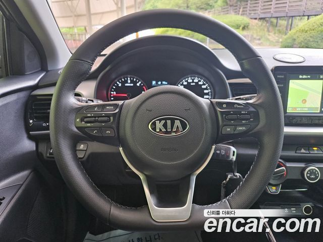 Kia Stonic 2018 — photo 7