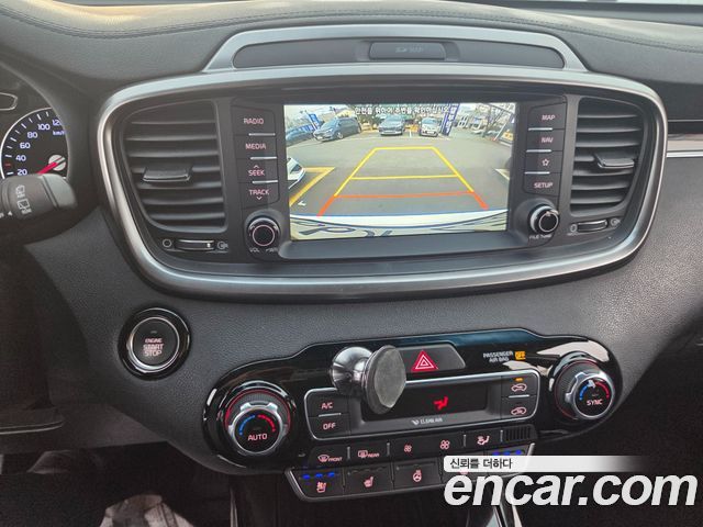 Kia Sorento 2018 — photo 10