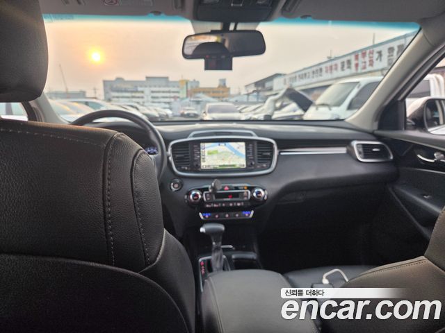 Kia Sorento 2018 — photo 18