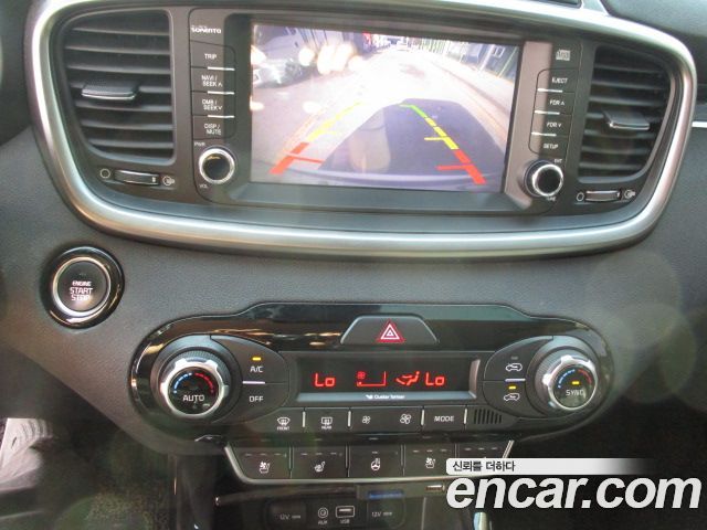 Kia Sorento 2015 — photo 16
