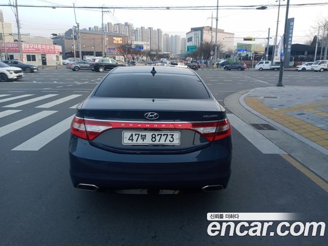 Hyundai Grandeur 2015 — photo 2