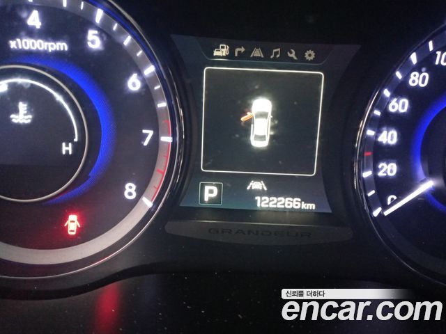 Hyundai Grandeur 2015 — photo 10