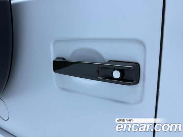 Mercedes-Benz G-Class 2022 — photo 10