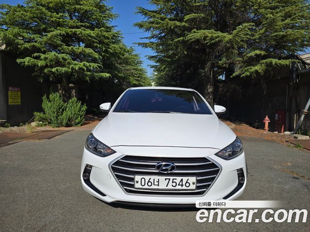 Hyundai AVANTE 2018 — photo 2
