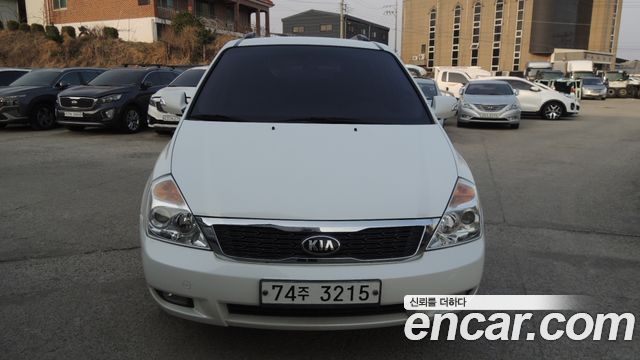 Kia Canival 2014 — photo 2