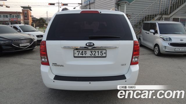 Kia Canival 2014 — photo 5