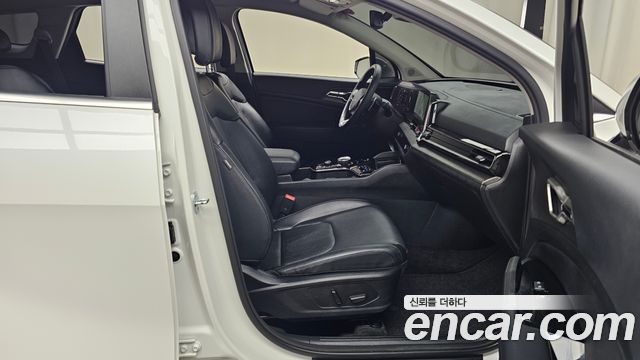 Kia Sportage 2022 — photo 11