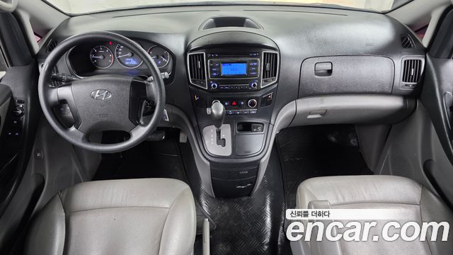 Hyundai Starex 2017 — photo 7