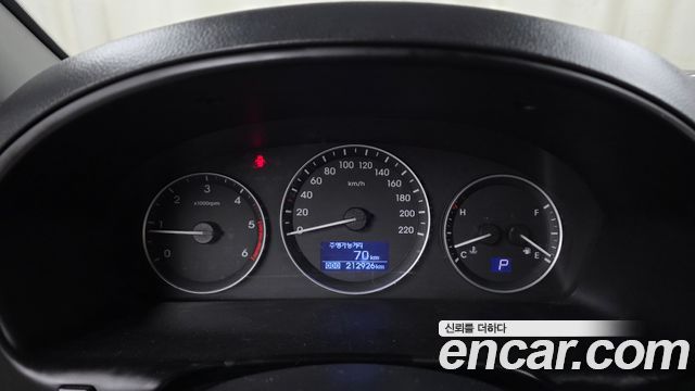 Hyundai Starex 2017 — photo 8