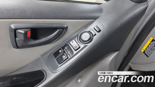 Hyundai Starex 2017 — photo 14