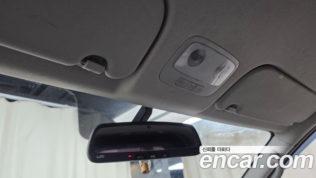 Hyundai Starex 2017 — photo 18