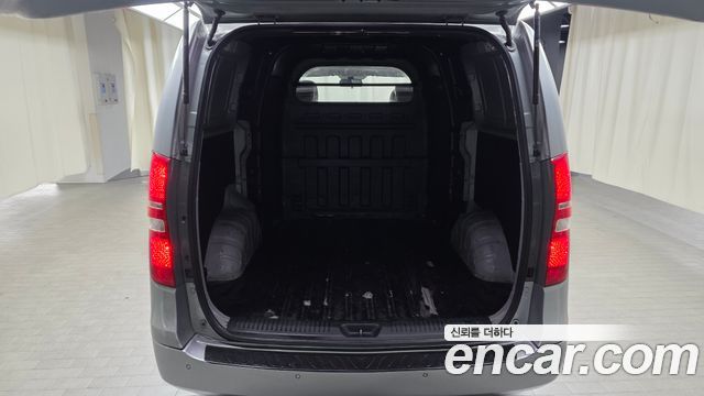 Hyundai Starex 2017 — photo 20