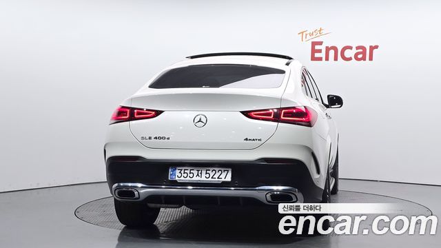 Mercedes-Benz GLE-Class 2021 — photo 4