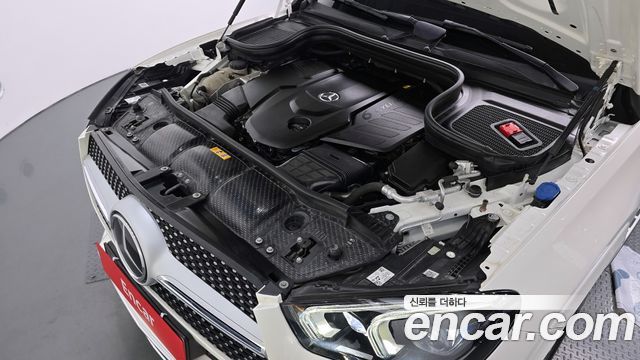Mercedes-Benz GLE-Class 2021 — photo 6